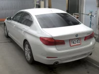 BMW 5-Series лот № 2073 оценка 4  с аукциона в Японии 1