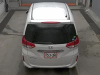 Honda FREED лот № 3079 оценка 4  с аукциона в Японии 6