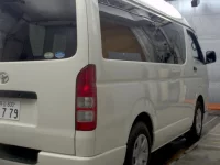 Toyota HIACE VAN лот № 8040 оценка 4  с аукциона в Японии 4