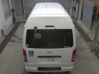 Toyota HIACE VAN лот № 8040 оценка 4  с аукциона в Японии 6