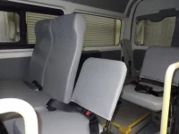 Toyota HIACE VAN лот № 8040 оценка 4  с аукциона в Японии 7