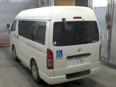 Toyota HIACE VAN  с аукциона в Японии