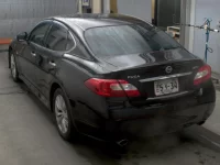 Nissan FUGA лот № 17056 оценка 3.5  с аукциона в Японии 1