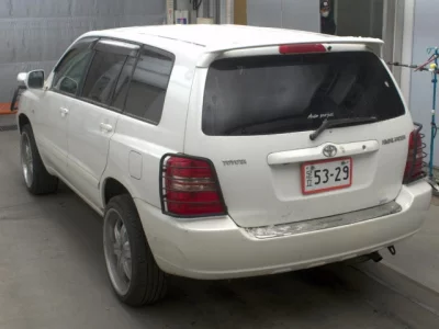 Toyota KLUGER  с аукциона в Японии