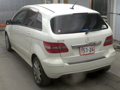 Mercedes-Benz B CLASS