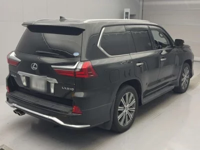 Lexus LX