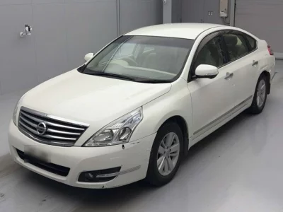 Nissan TEANA