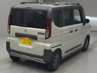 Suzuki SPACIA GEAR лот № 3022 оценка 6  с аукциона в Японии 1