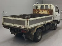 Toyota DYNA лот № 63502 оценка 3  с аукциона в Японии 1