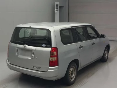 Toyota SUCCEED  с аукциона в Японии