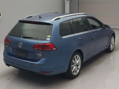 Volkswagen GOLF VARIANT