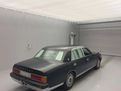 Toyota CENTURY