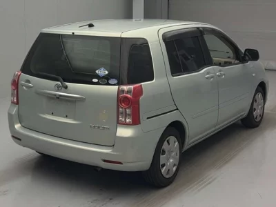 Toyota RAUM