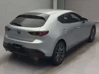 Mazda MAZDA3 лот № 2131 оценка 5  с аукциона в Японии 1