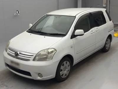 Toyota RAUM