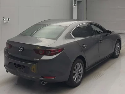 Mazda MAZDA3  с аукциона в Японии