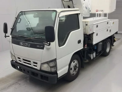 Isuzu ELF