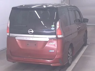 Nissan SERENA  с аукциона в Японии