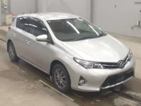 Toyota AURIS лот № 3025 оценка 3.5  с аукциона в Японии 4