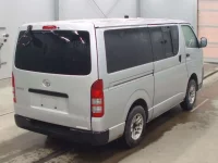 Toyota HIACE VAN лот № 3149 оценка R  с аукциона в Японии 1
