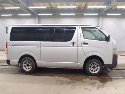 Toyota HIACE VAN  с аукциона в Японии