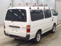 Toyota HIACE VAN лот № 3161 оценка RA  с аукциона в Японии 1