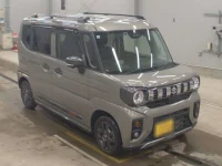 Suzuki SPACIA GEAR лот № 3020 оценка 5  с аукциона в Японии 4