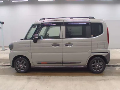 Suzuki SPACIA GEAR  с аукциона в Японии