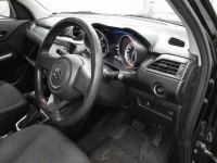 Suzuki SWIFT лот № 3142 оценка 3.5  с аукциона в Японии 6