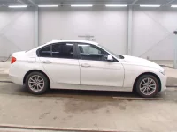 BMW 3-Series лот № 3063 оценка 4  с аукциона в Японии 2