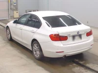 BMW 3-Series лот № 3063 оценка 4  с аукциона в Японии 5