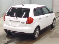 Mazda VERISA лот № 5524 оценка 3.5  с аукциона в Японии 1