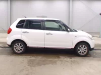 Mazda VERISA лот № 5524 оценка 3.5  с аукциона в Японии 2