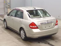 Nissan TIIDA LATIO лот № 5549 оценка 3  с аукциона в Японии 5