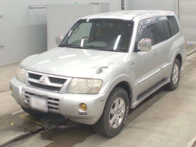 Mitsubishi PAJERO
