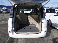 Toyota SIENTA лот № 3261 оценка 2  с аукциона в Японии 5