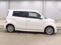 Toyota BB лот № 5592 оценка 99  с аукциона в Японии 2