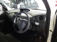 Toyota BB лот № 5592 оценка 99  с аукциона в Японии 6