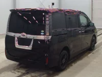 Toyota VOXY лот № 3234 оценка 3.5  с аукциона в Японии 1