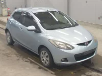 Mazda DEMIO лот № 5608 оценка 3.5  с аукциона в Японии 4