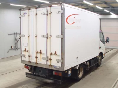 Hino DUTRO  с аукциона в Японии