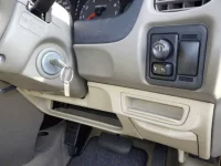 Nissan SUNNY лот № 1206 оценка R  с аукциона в Японии 6