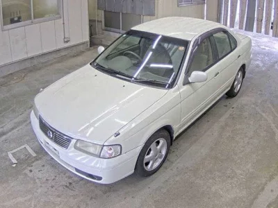 Nissan SUNNY  с аукциона в Японии