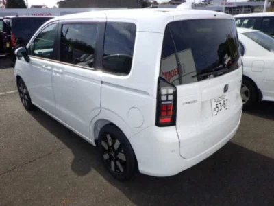 Honda FREED  с аукциона в Японии