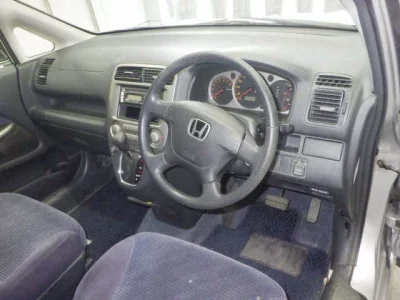 Honda STREAM  с аукциона в Японии