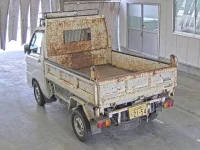 Daihatsu HIJET TRUCK лот № 2215 оценка R  с аукциона в Японии 1