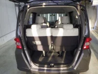 Honda FREED лот № 2217 оценка 3.5  с аукциона в Японии 8