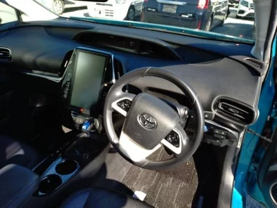 Toyota PRIUS PHV
