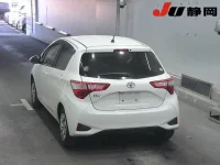 Toyota VITZ лот № 3034 оценка 4  с аукциона в Японии 1