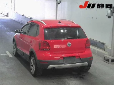 Volkswagen CROSS POLO